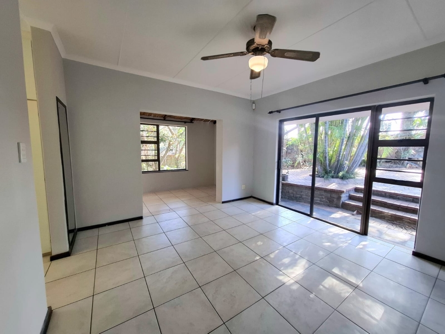 4 Bedroom Property for Sale in Nahoon Valley Park Eastern Cape